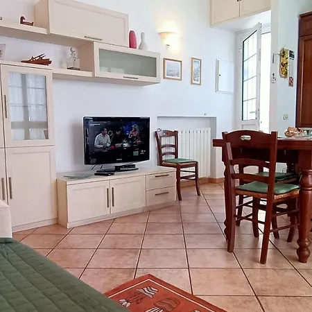 Comfy Flat Near The Apartment *
