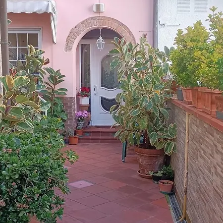 Comfy Flat Near The Apartment Torre del Lago Puccini
